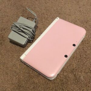 Nintendo 3DS XL Pink